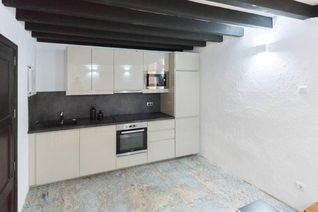 Ferienwohnung Ganzes Loft in Altstadt, Nähe Kathedrale Palma Exterior foto